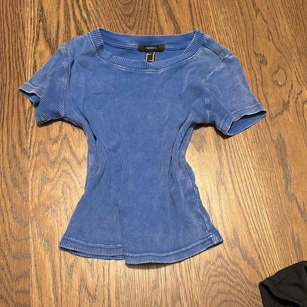 perfect lengths forever 21 blue ribbed tee